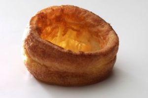Single Yorkshire Pudding for cut out Keywords: Baking Batter source: FOODPIX